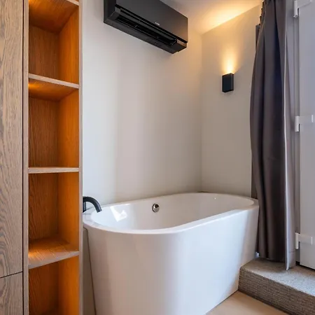 Four Stories Lägenhetshotell