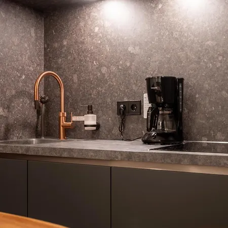 Four Stories Lägenhetshotell