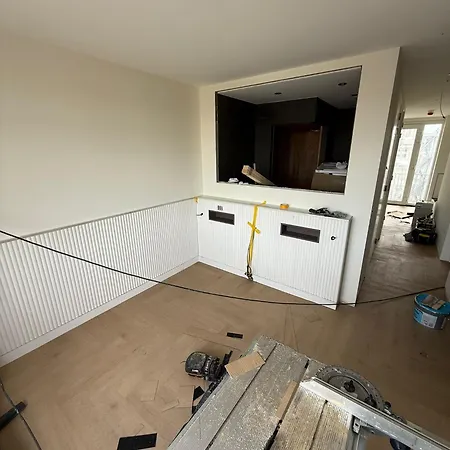 Four Stories Apart Otel Lahey