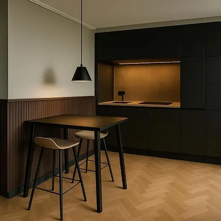 Four Stories 3* Lahey