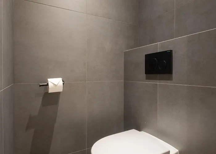 Four Stories Apart-hotel