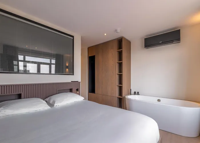 Four Stories Apart-hotel Haia