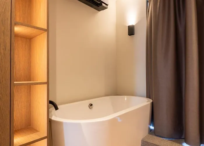 Apart-hotel Four Stories 3*